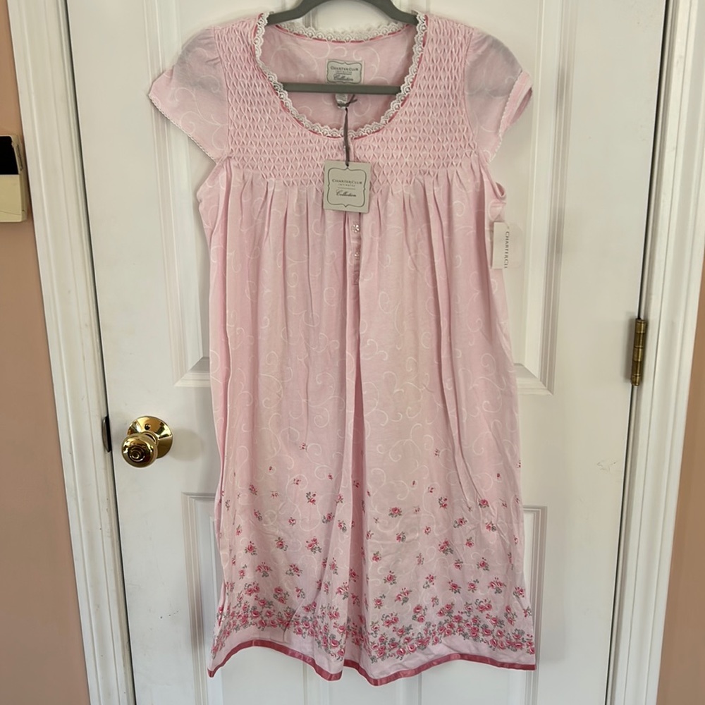CHARTER CLUB Intimate Collection, pink floral nightgown, size XS